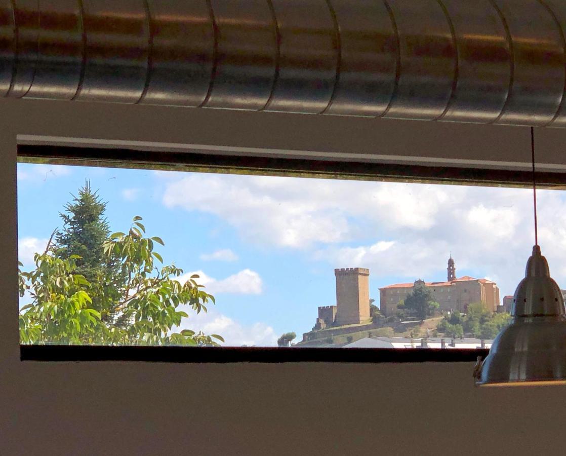 Albergue Santiago 15 Monforte مونفورتي دي ليموس المظهر الخارجي الصورة